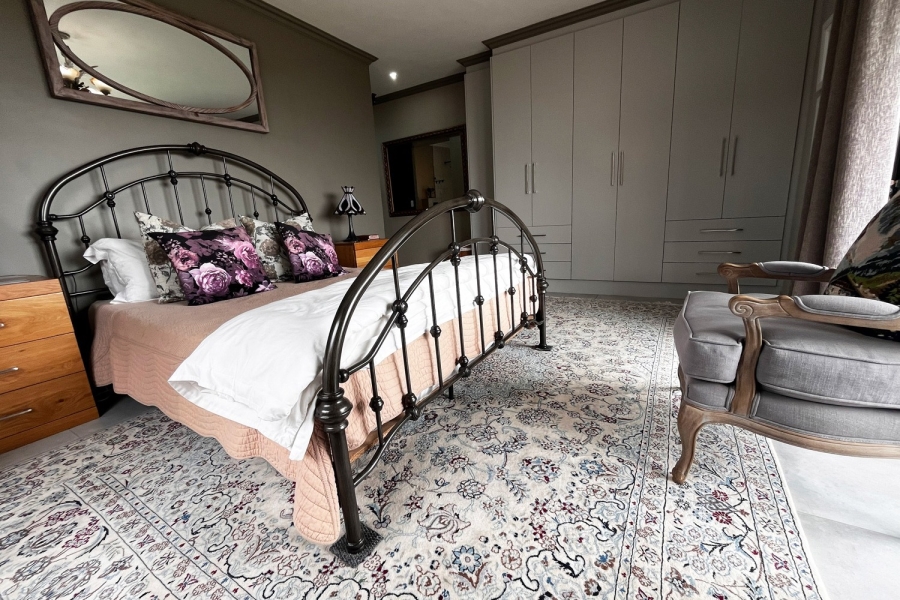 3 Bedroom Property for Sale in Renosterbos Estate Western Cape